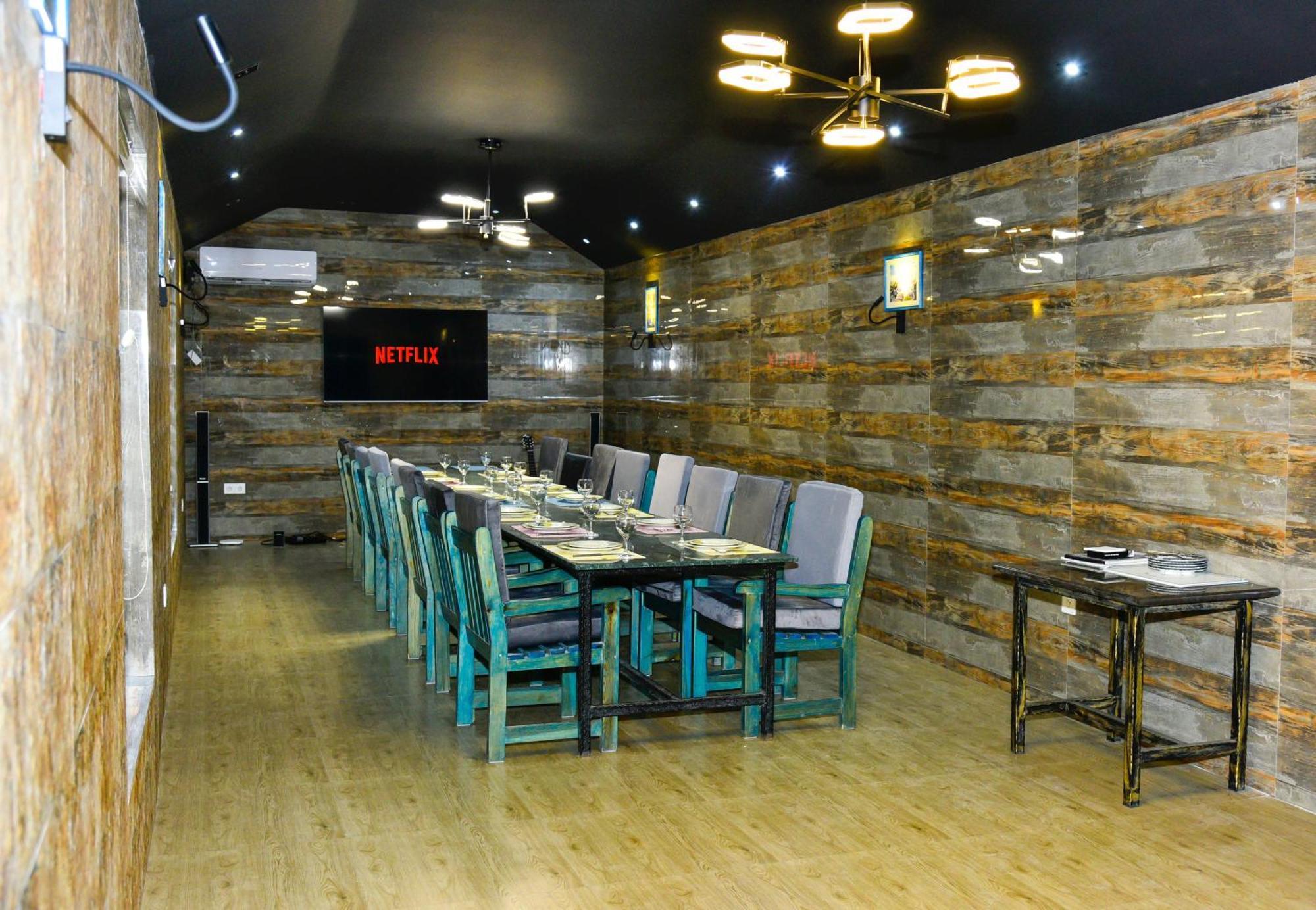 Avrasya Inn Hotel Baku Bagian luar foto