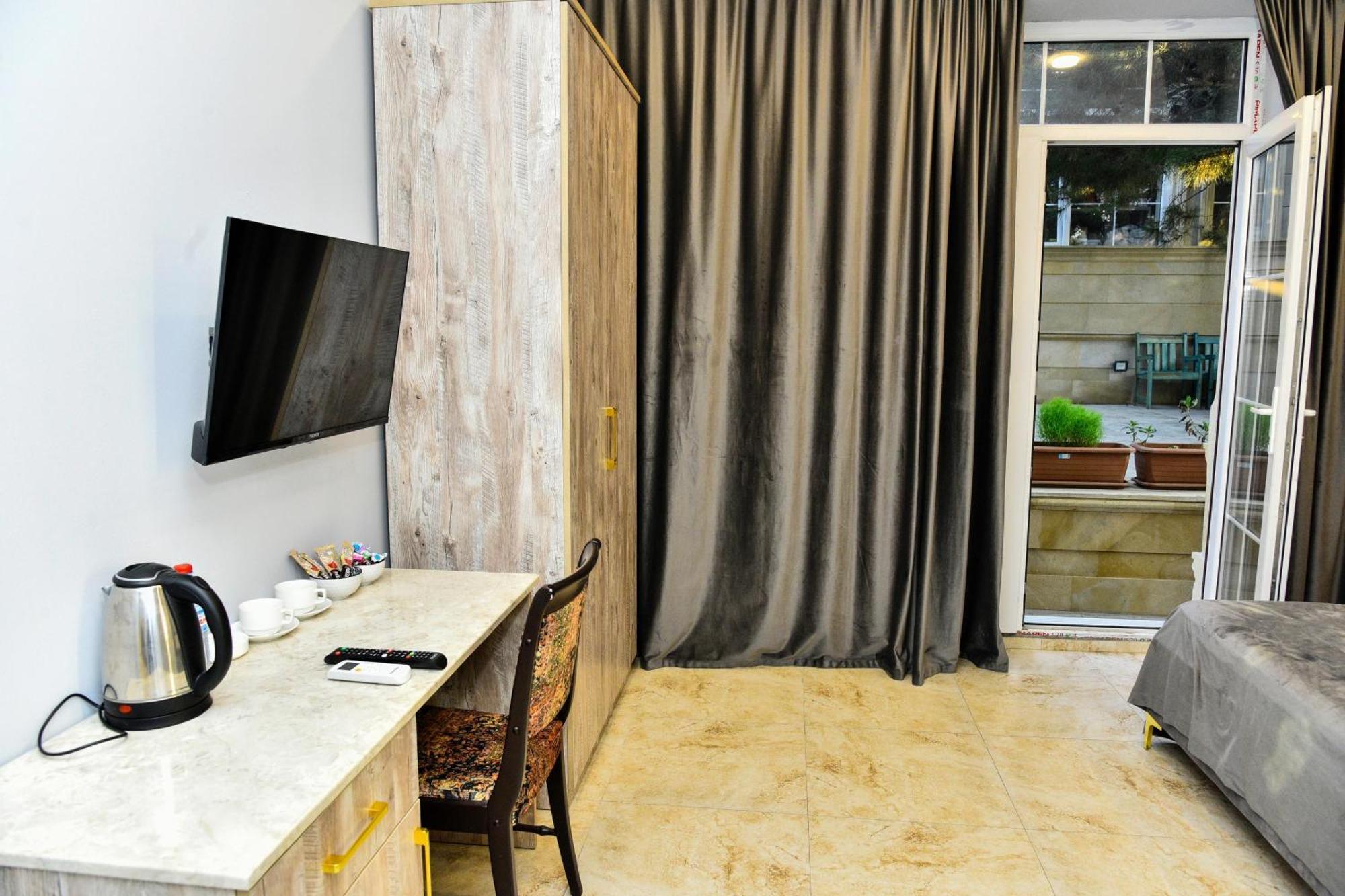 Avrasya Inn Hotel Baku Bagian luar foto
